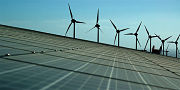 La Agencia Internacional de Energía cierra la Cuarta Asamblea con objetivos para el incentivo de energías renovables a nivel mundial.